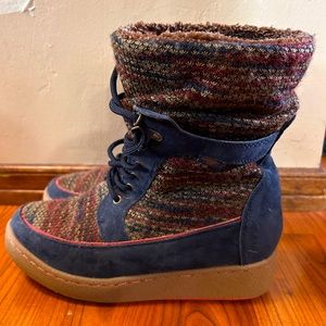 Rocket Dog Boots Sz 10